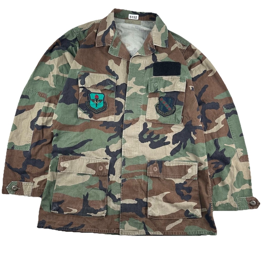 VTG US Air Force Woodland‎ Camo Field Jacket Medium Long Patches USAF Military
